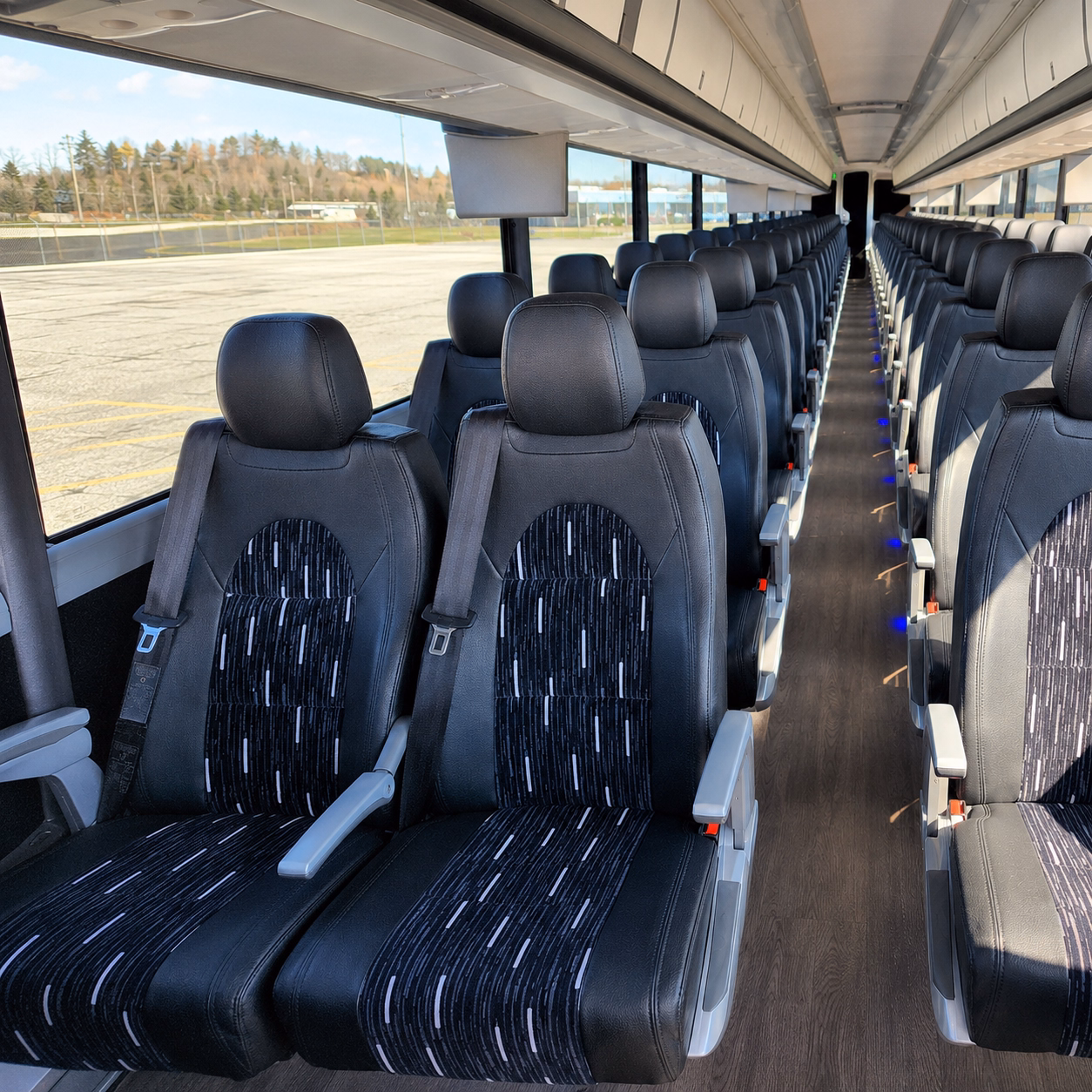 hop a bus to the thumb wine trail michigan s closest wine region to shelby township