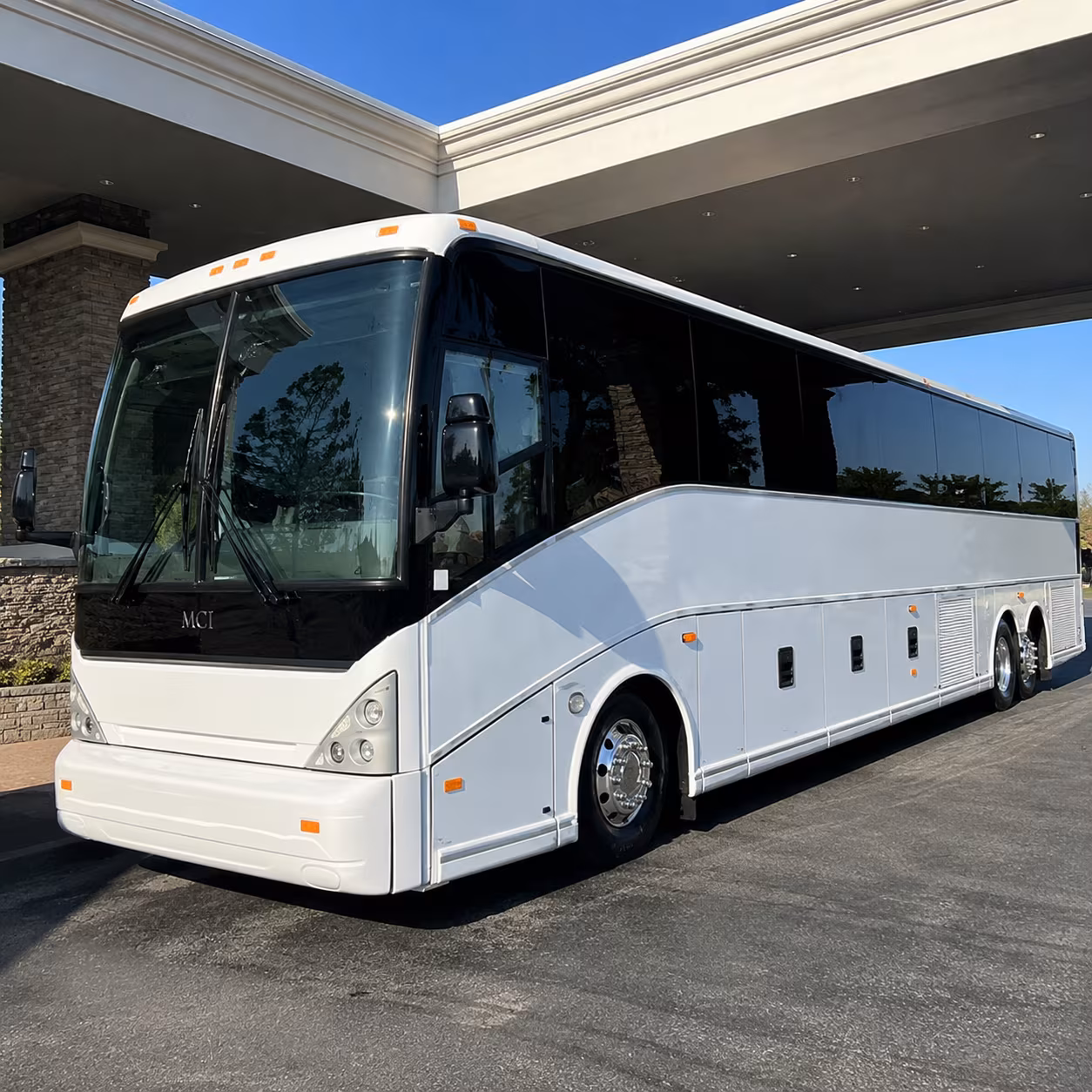 no matter the group size there s a wine tour bus ready for your shelby township trip