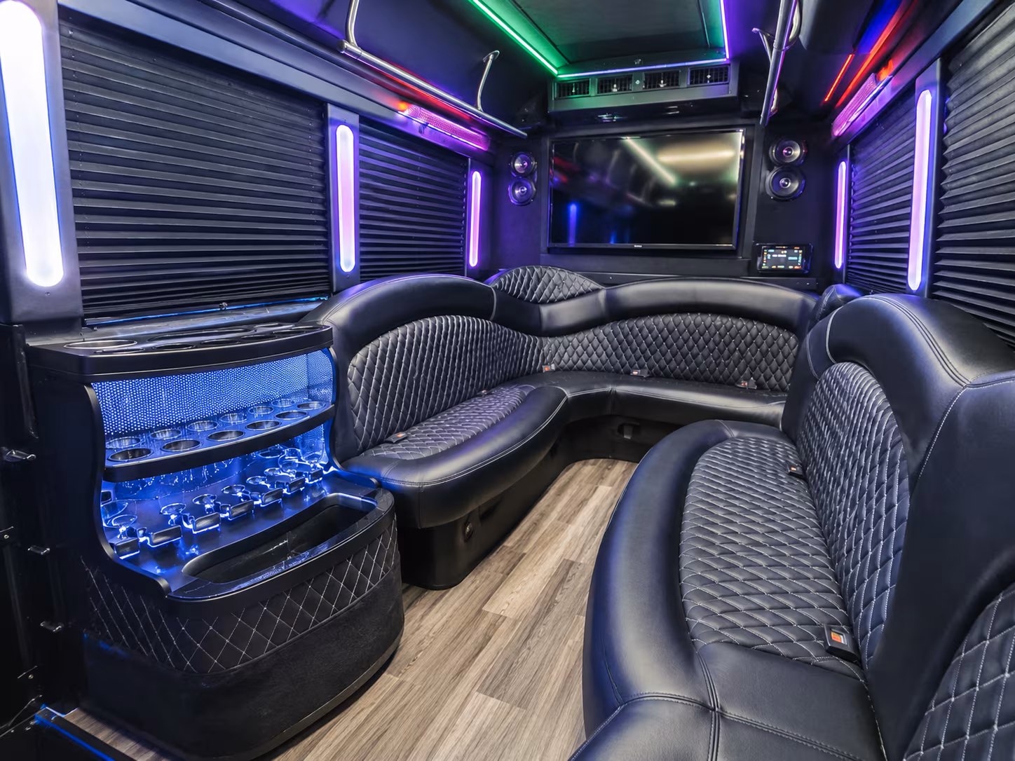 shelby township prom party buses serve palazzo grande blossom heath and every metro detroit venue