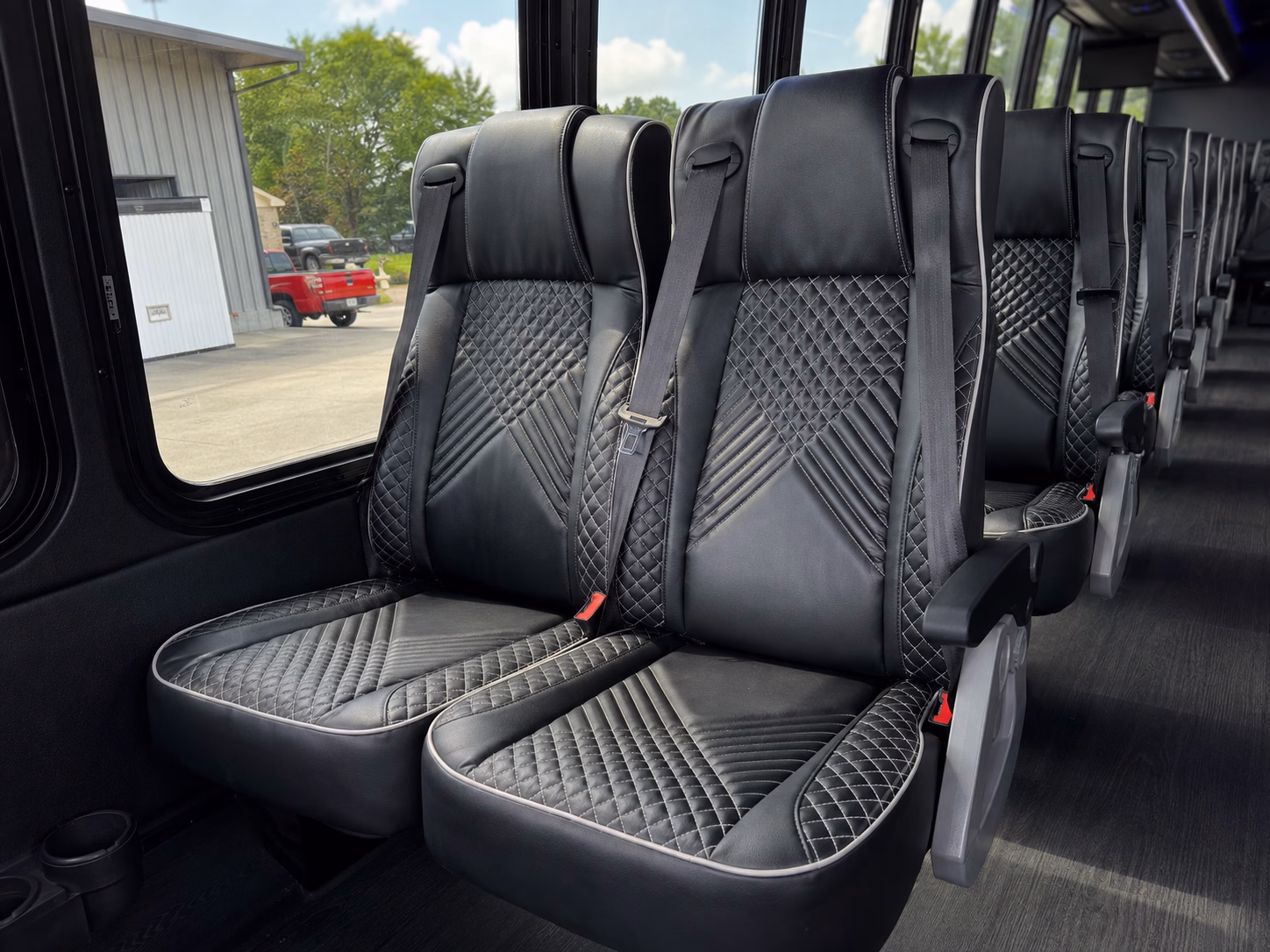 southfield charter bus rental